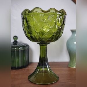 Vintage Indiana Ruffle Glass Pedestal Candy Dish